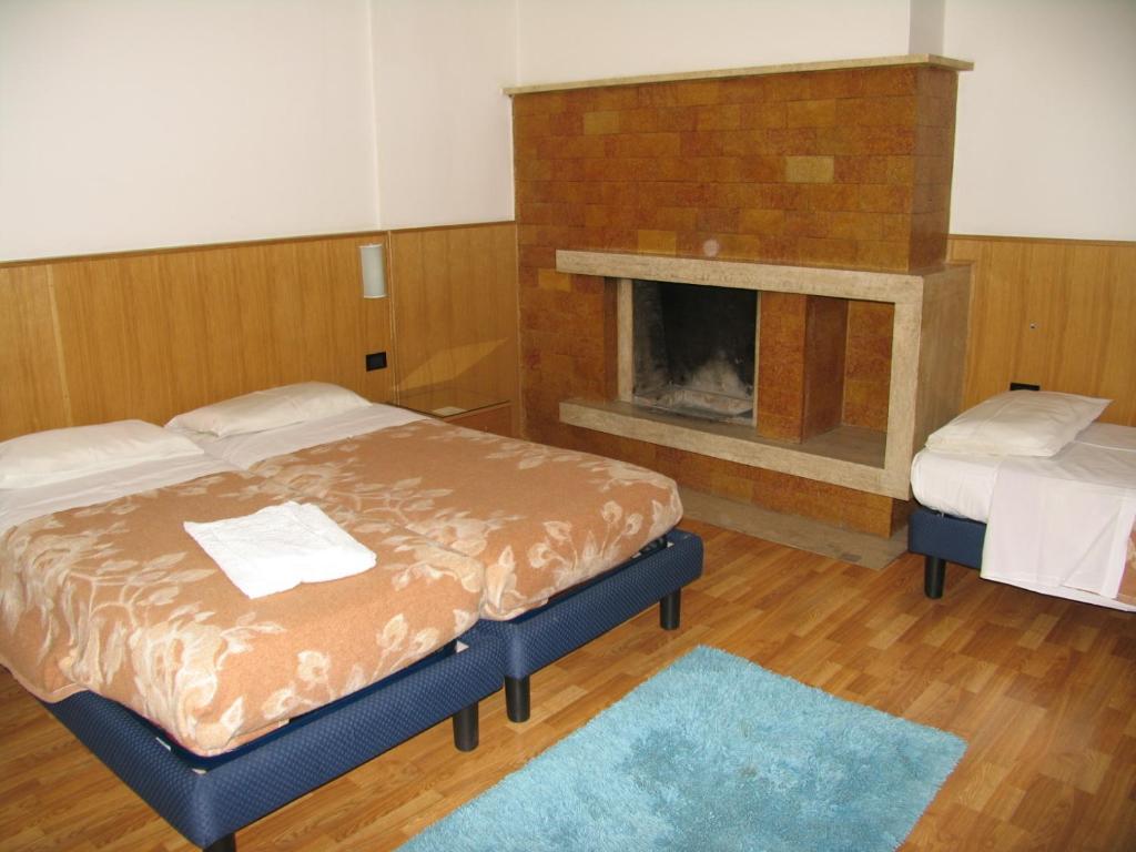Hotel Oasi Trydent Zewnętrze zdjęcie